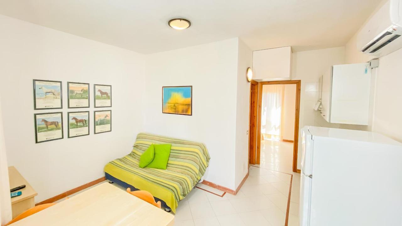 Residence Approdo Verde Сан-Теодоро Екстер'єр фото